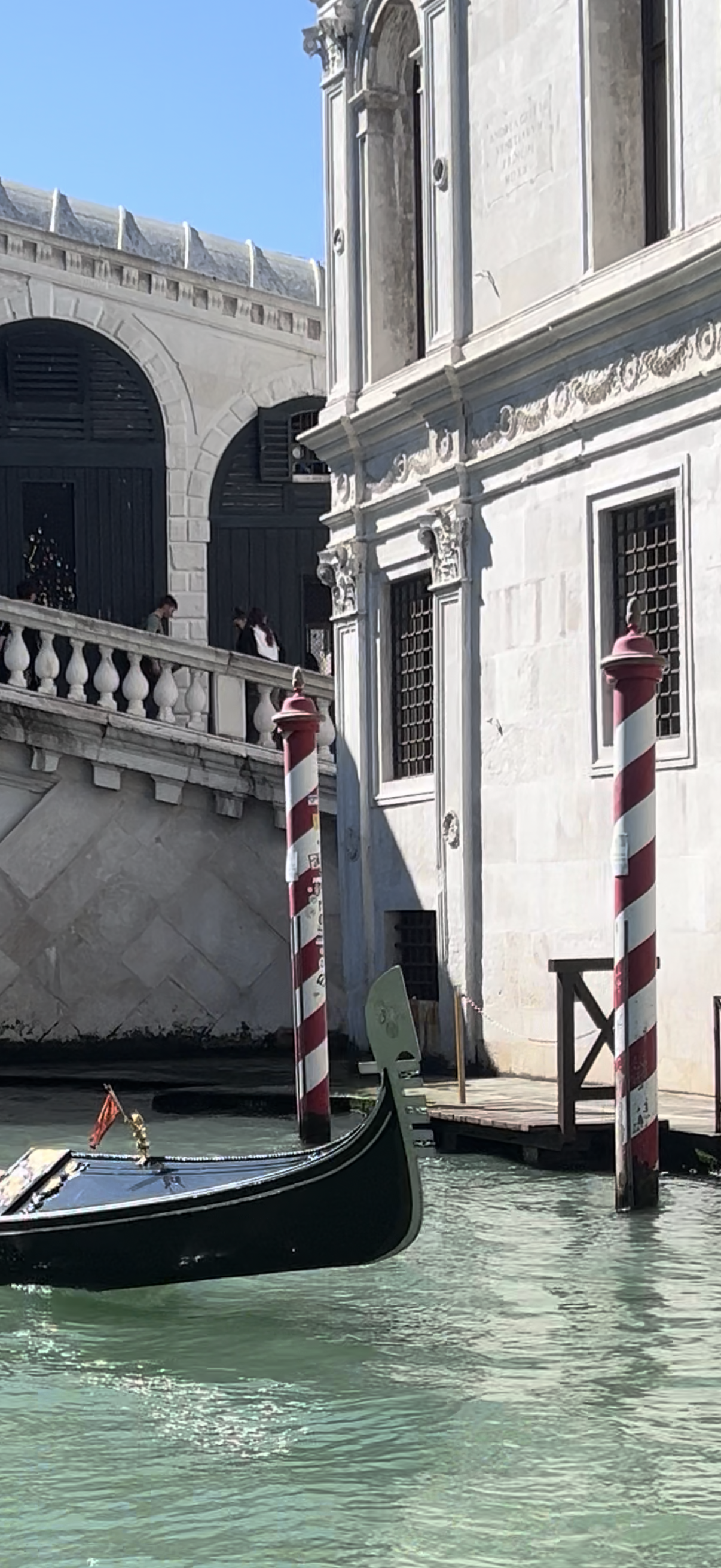 WOW Ferro di Prua (gondola) charm in vetro di Murano