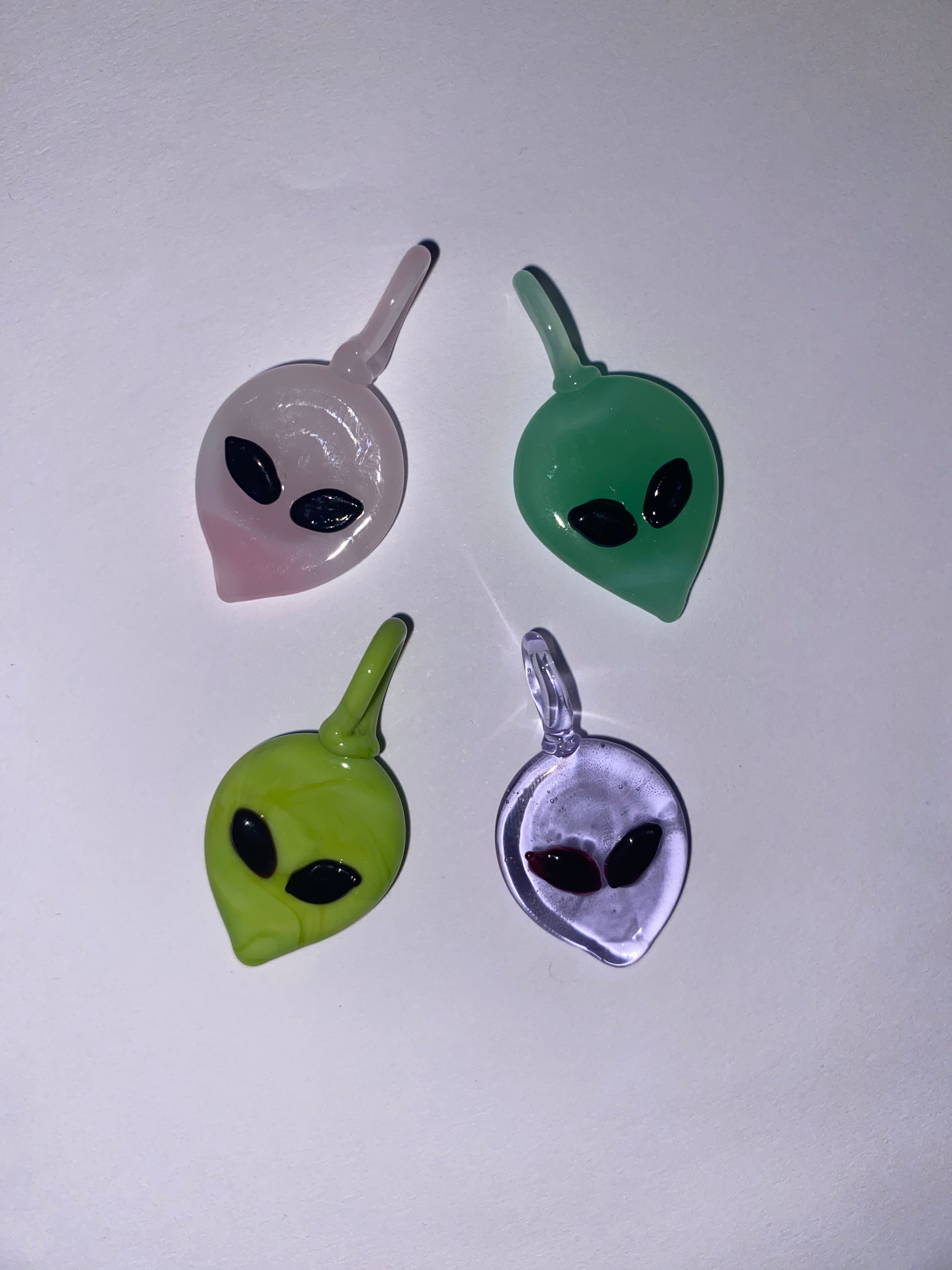 WOW Alieno charm in vetro di Murano